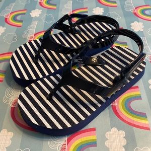 Gap kids flip flops NEW (no tags) size 9-10 Navy stripped white